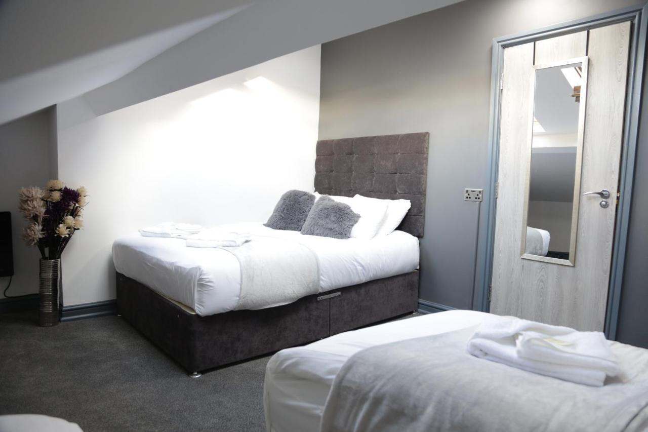 Park City Suites Hotel Mánchester Exterior foto